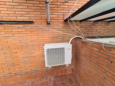Reparaciones Climatit | Reparación Aire Acondicionado | Frio Industrial Carrer de Roger de Llúria, 65, entresuelo 1, Bajos, 08923 Santa Coloma de Gramenet, Barcelona, España