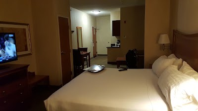 Photos of Holiday Inn Express & Suites Auburn Hills