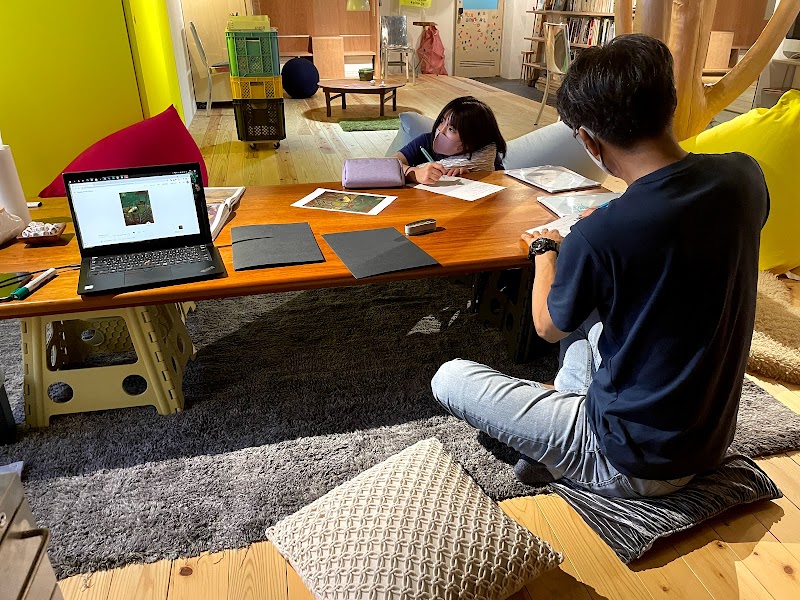 絵を描かないアートスクール＝コイネー