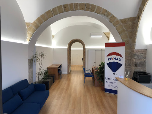 Agenzia immobiliare RE/MAX Lux Terracina - Thumbnail