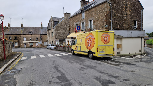 Photo 6 - Camion jo pizza