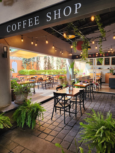 Niumi Coffee Shop