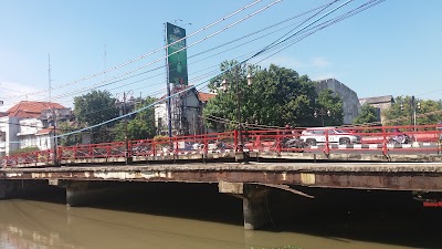 Photos of Jembatan Merah