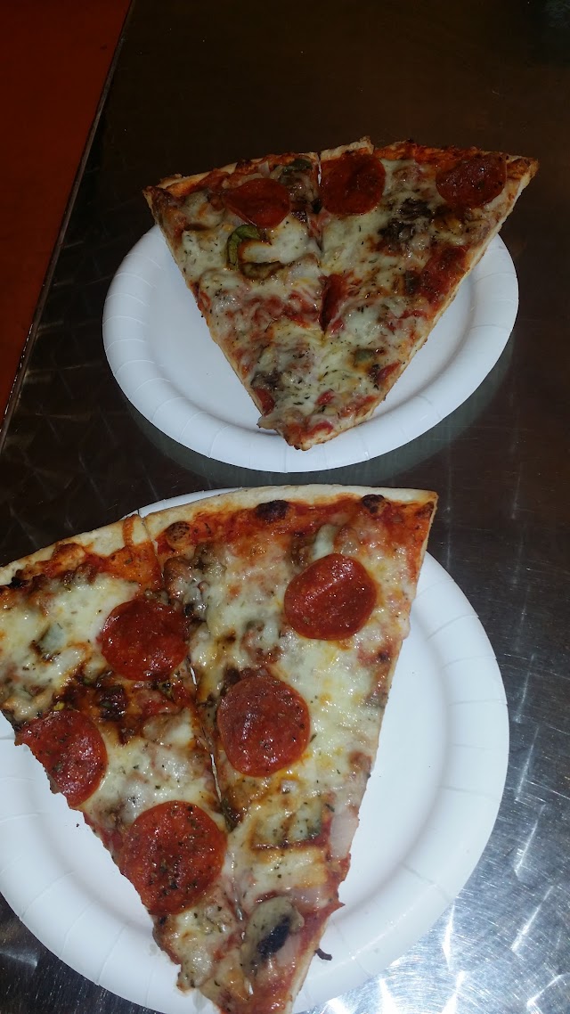 Paulys Pizzeria - South Loop