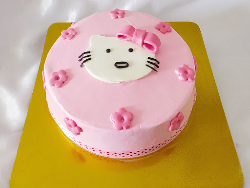 Hello kitty🐱 theme cake post image