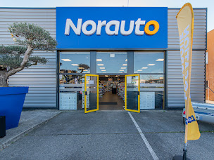 Photo n°1 de Norauto St-Maximin-La-Ste-Baume à Saint-Maximin-la-Sainte-Baume (Magasin de pneus)