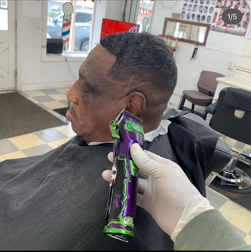 Lucuts Barbershop & Salon - Thumbnail