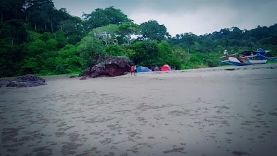 Photos of PANTAI Rajekwesi