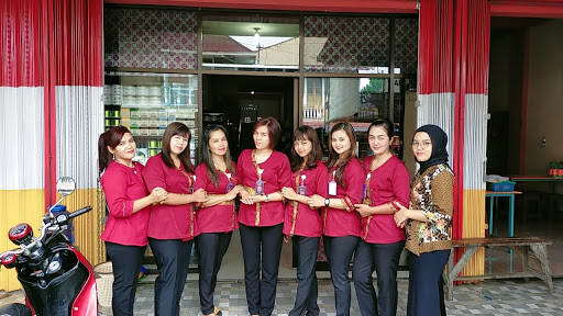 Fitri salon curup