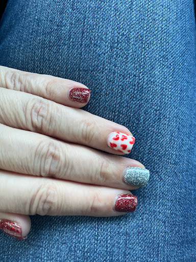 PRETTY & POLISHED - Thumbnail