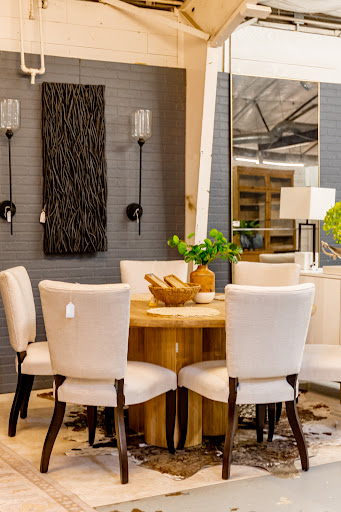 The Rustic Warehouse - Visual