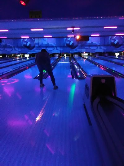 West Park Lanes