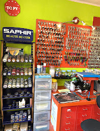 Photo n°7 de Sarl Tan Cordonnerie à Versailles (Cordonnier)