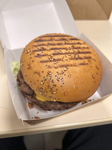 Photo 7 - BURGER M