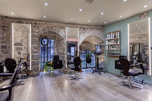 Photo n°1 de La Cour par Clément à Annecy (Salon de coiffure)