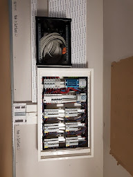 Photo n°11 de S.r.e.g à Chapelle-Voland (Électricien)