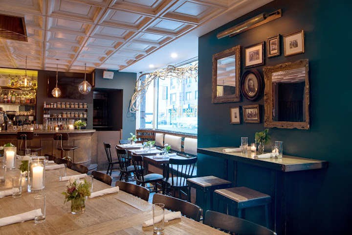 The Blue Dog Cookhouse & Bar by null