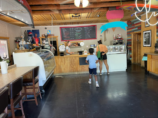 Pines Village Bakery-Pizzeria - Thumbnail