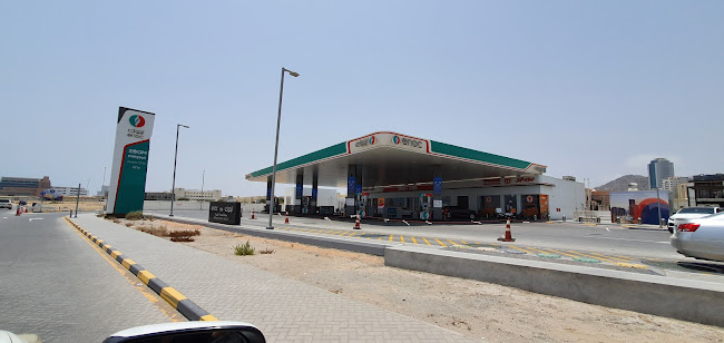 https://emiratesnbd.com/en?utm_source=google&utm_medium=organic&utm_campaign=googlemaps
