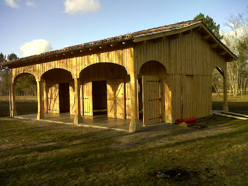 Photo de TEIXEIRA CHARPENTE à Sore (40430)