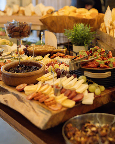 Heirloom Toronto (Catering & Food Trucks) by null