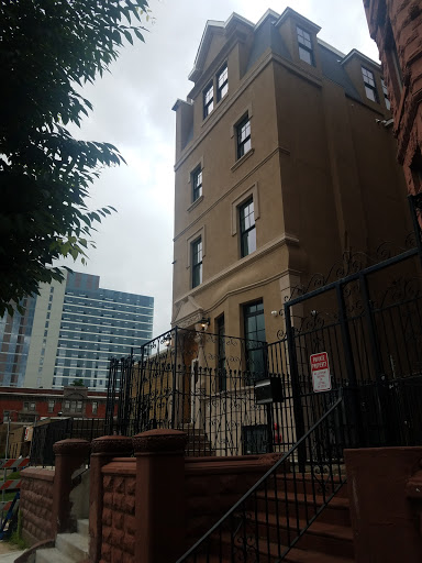 The Rohr Chabad - Temple University