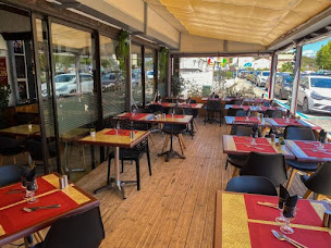 Photo n°8 de Bistrot Du Port SAINT MANDRIER à Saint-Mandrier-sur-Mer (Bar à vin)