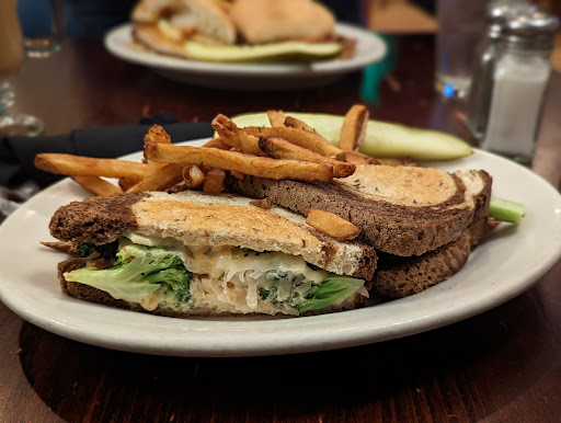 McBride's Pub - Visual
