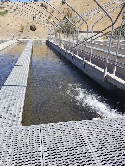 Warm Springs National Fish Hatchery Visitor Center