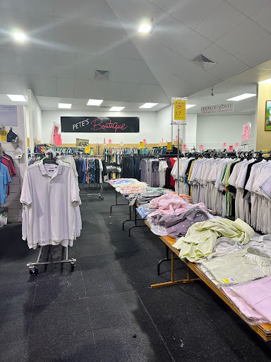 Pete’s Golf Connection Showroom.