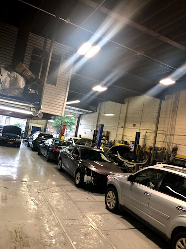 General Auto Body Works Inc