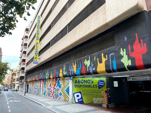 Parking Poeta Quintana | iPark - Thumbnail