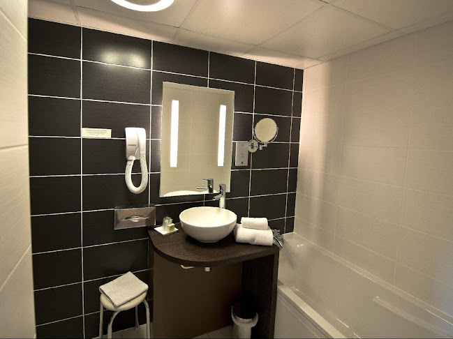 Logis Hôtel & Spa Victor Hugo Besançon Centre - Besançon