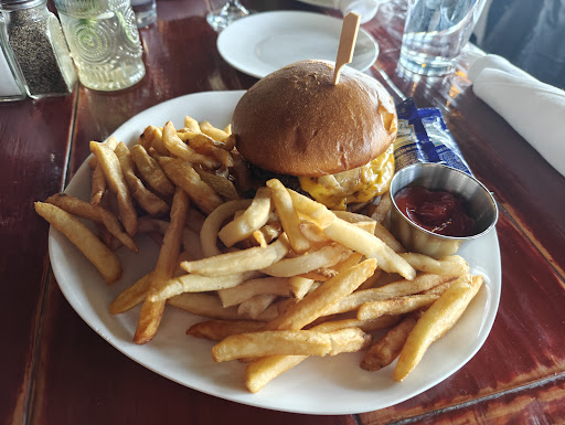 Red Tail Grill - Thumbnail
