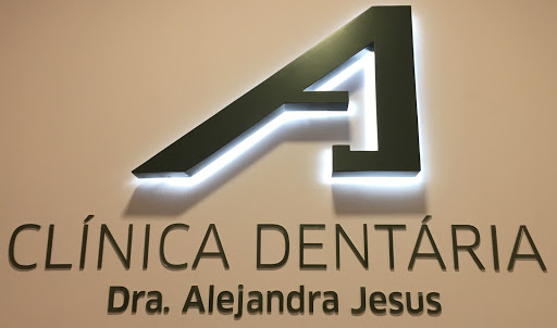 Clínica Dentária Dra. Alejandra Jesus