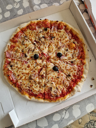 Photo 1 - Pizza Mia