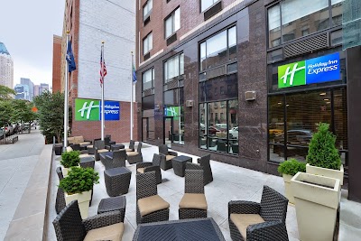 Photos of Holiday Inn Express Manhattan Midtown West