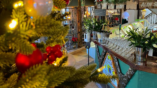 El Prado Bar & Restaurant - Thumbnail