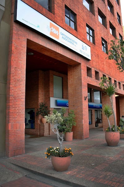 Photos of ORTODONCISTAS ASOCIADOS-SEDE UNICENTRO