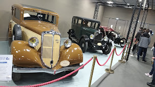 Photo n°9 de VTC SAINT PRIEST : Réservez votre chauffeur à Saint-Priest (Service de transport pour handicapés)