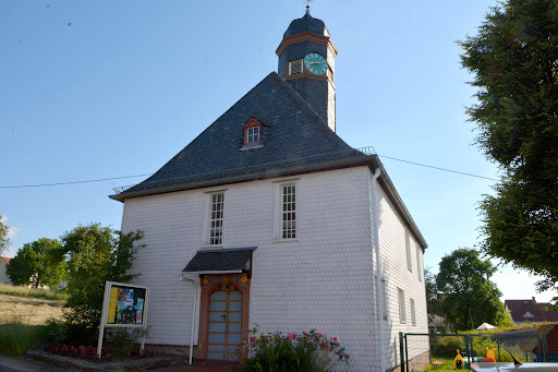 Evangelische Kirche Born - Evangelische Kirchengemeinde Born/Watzhahn - Thumbnail
