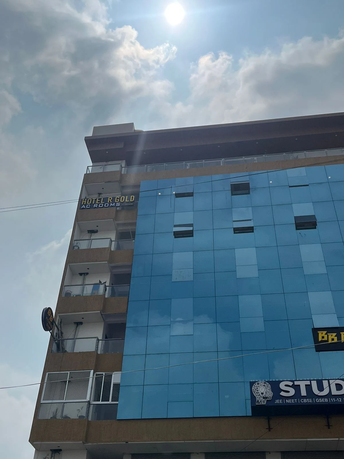 Hotel R Gold