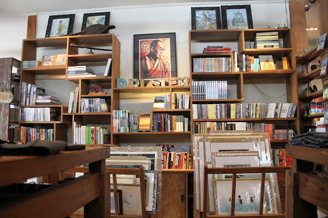 Drifter Surf Shop and Cafe