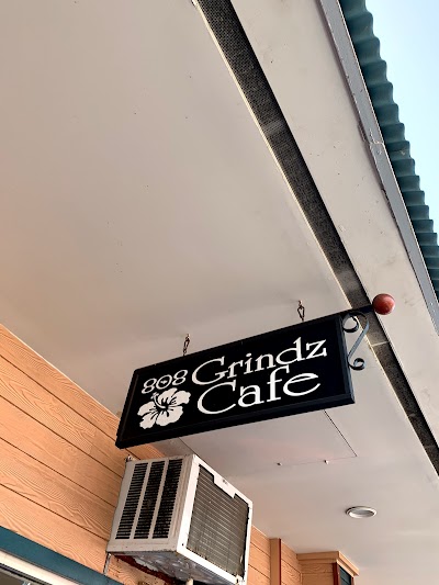 808 Grindz Cafe