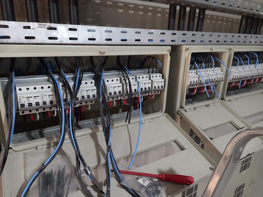 Garcia Elétrica Serviços em Eletricidade