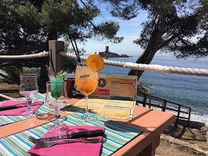 Photo n°112 de La Plage de l'Île d'Or à Saint-Raphaël (Service de location d'équipements sportifs)