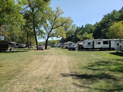 Ehrie Riversedge Campground