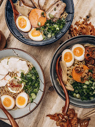 Photo n°2 de Neko Ramen Red à Paris (Restaurant végétarien)