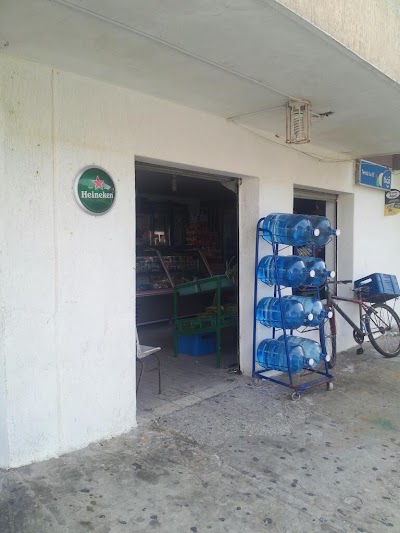 Photos of panader&iacute;a y mercadito la 92