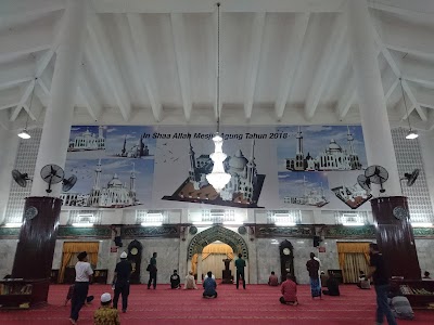 Photos of North Sumatra Grand Mosque